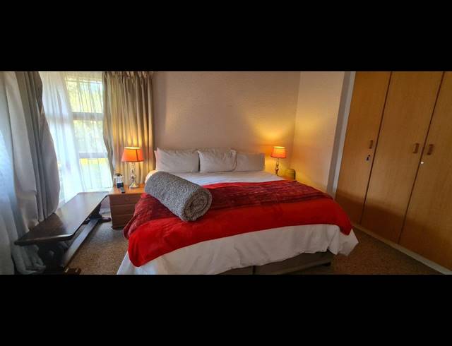 4 BEDROOM HOUSE FOR SALE IN LAKELAND ESTATE